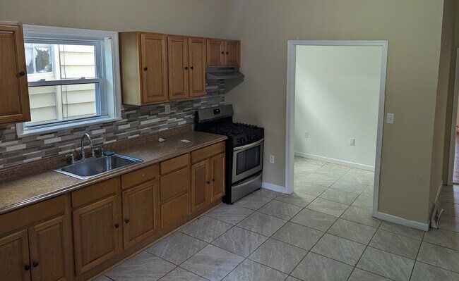 Photo - 52 Terrace St