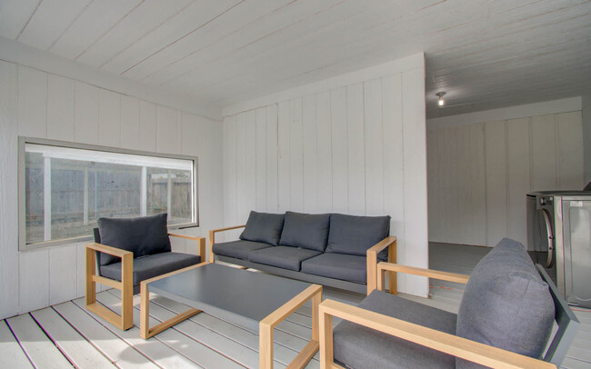 Photo - 2103 Radcliffe St Apartamento Unidad ID1225772P