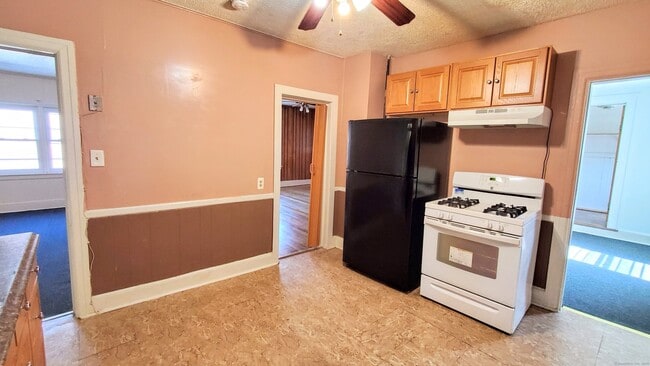 Photo - 266 Falls Ave Apartamento Unidad 1E