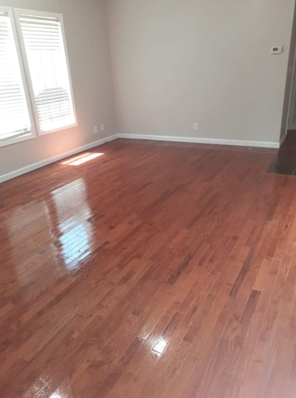 Photo - 386 Marler Rd