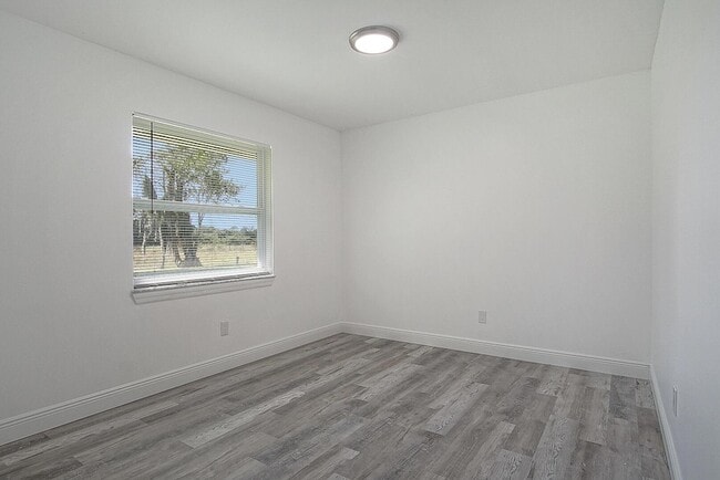 Photo - 2113 Jacobs Rd