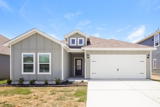 Building Photo - 1308 Tilton Dr