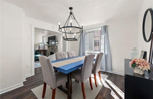 Photo - 327 Chestnut St