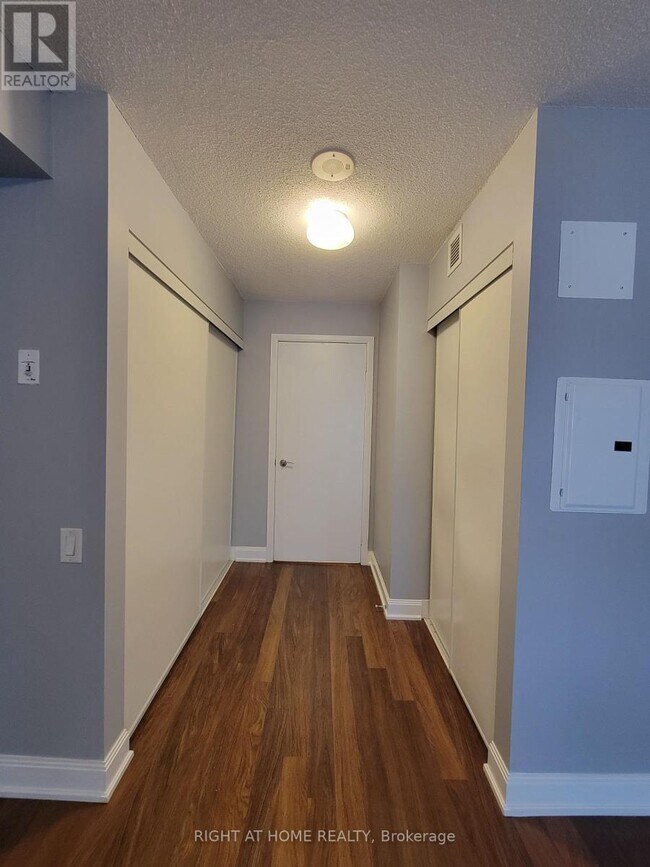 Photo - 2191 Yonge St Unit 2010
