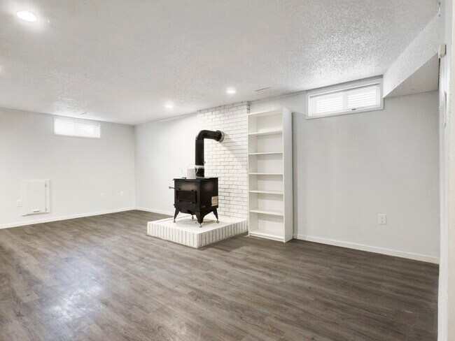 Photo - 63 Woodglen Close