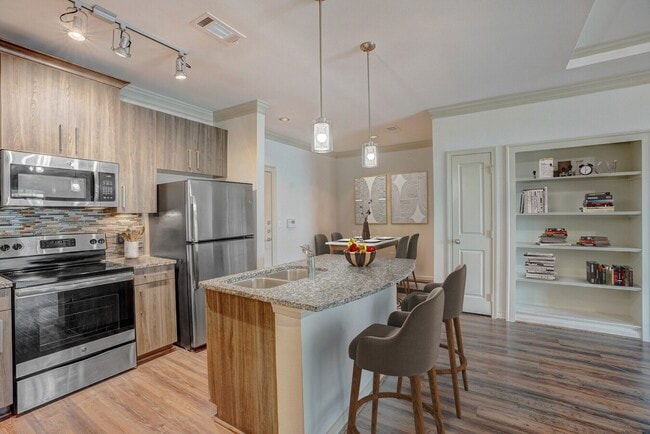 Photo - High-End Living, Perfectly Executed! Unit AAHP2
