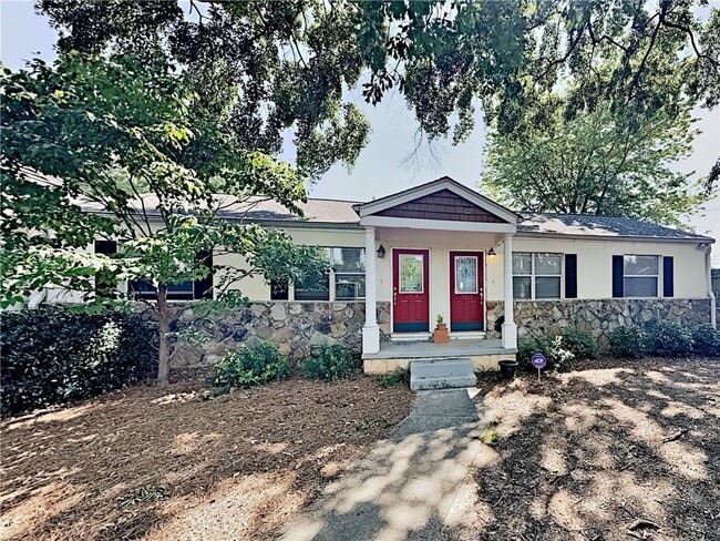 Building Photo - 1501 Stone Gate Ln SE Rental