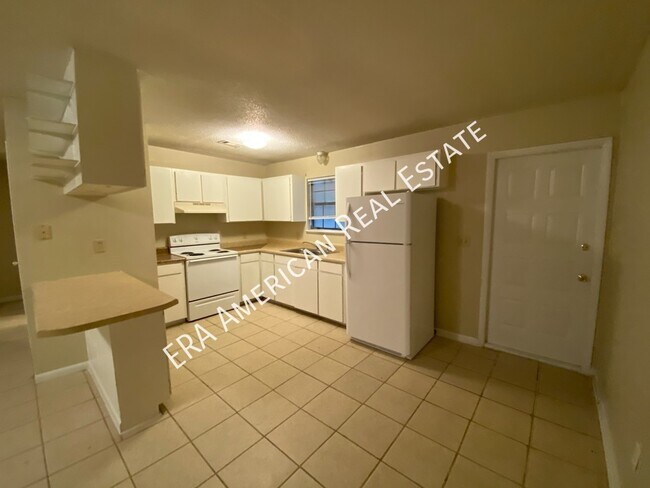 Photo - 129 Twin Trees Dr