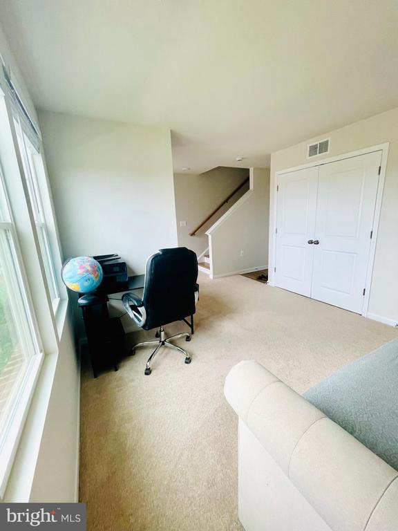 Photo - 327 Presidents Pointe Ave Townhome