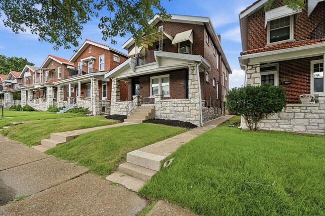 Photo - 5055 Lindenwood Ave Unit 2f