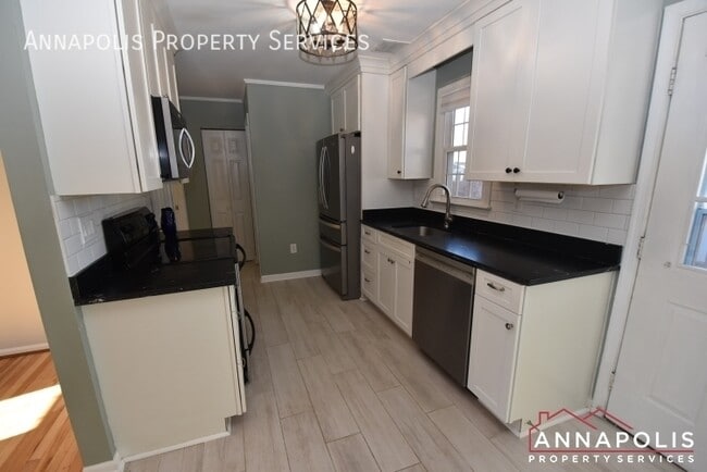 Photo - 1011 Hyde Park Dr