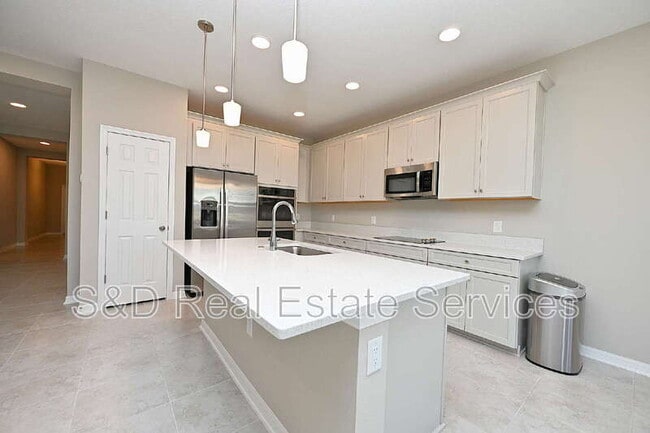 5507 Freesia Dr