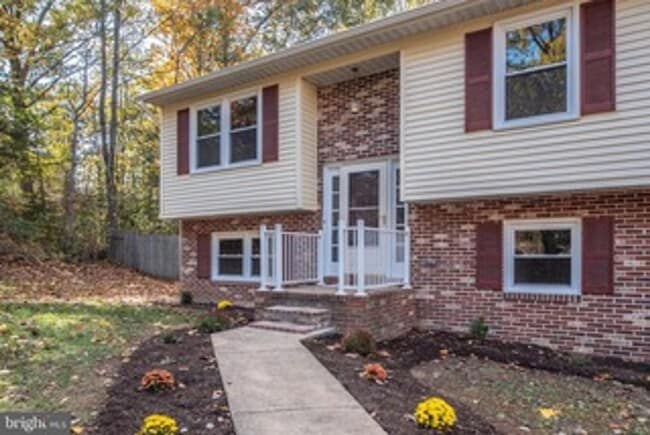 Photo - 4 Bed 3 Bath in Falmouth Fredericksburg