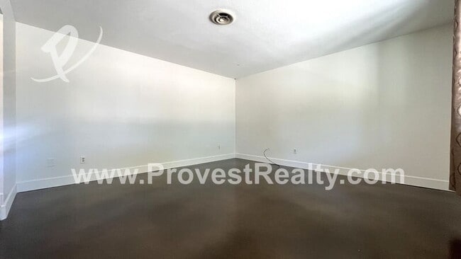 Photo - 18370 Danbury Ave