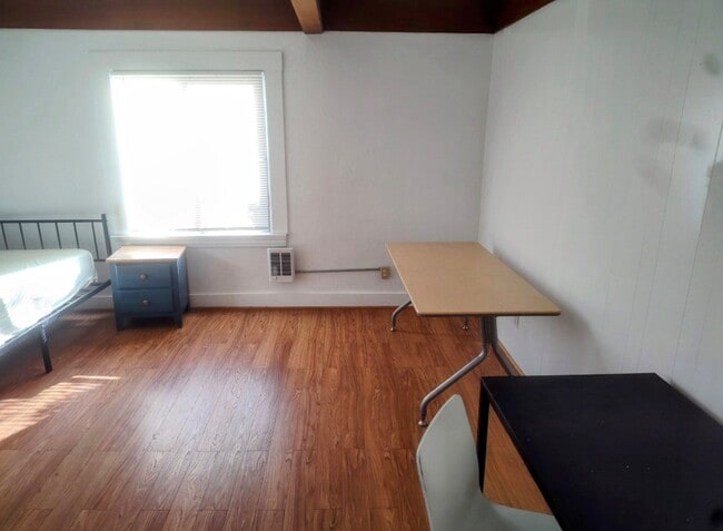 Photo - 1780 Le Roy Ave Unit 24