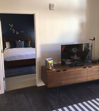 Photo - 500 Assembly Row