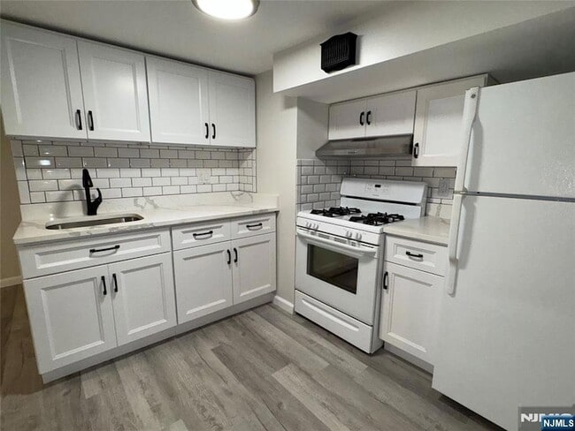 Building Photo - 7307 Park Ave Rental