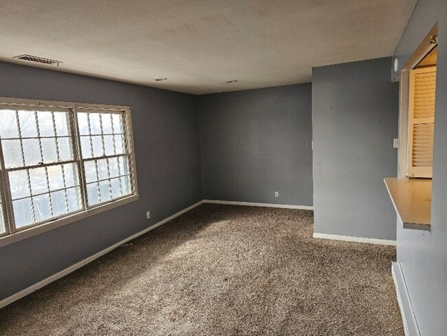 Building Photo - 111 S Elder Ln Rental