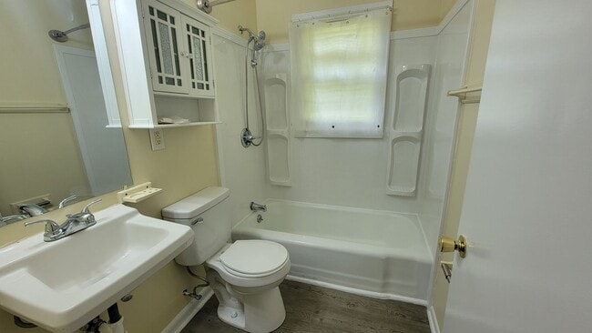 Photo - Cozy Two Bedroom & One Bath Home!