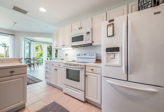 Photo - 772 Beach View Dr