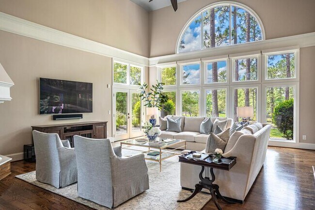 Photo - 110 Hearthstone Rd