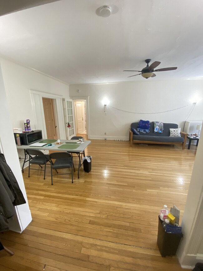 Photo - 28 Alton Pl Unit 2B