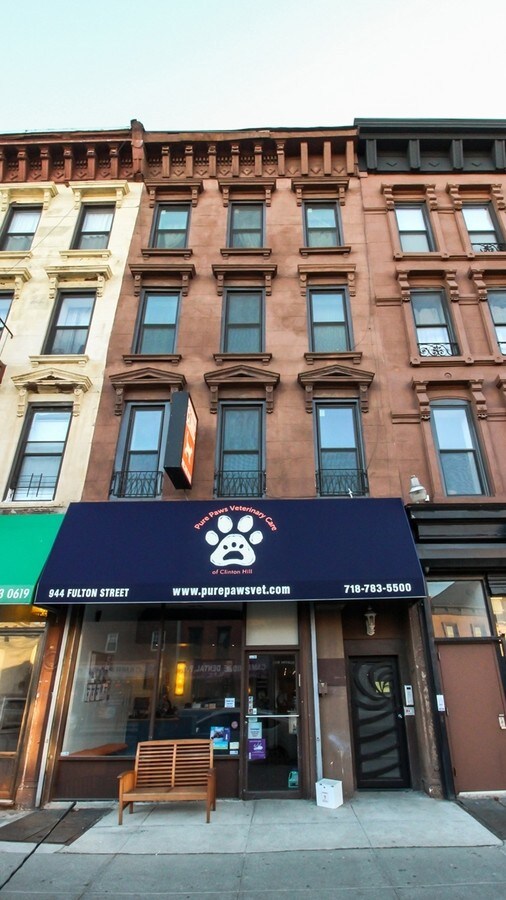 Photo - 944 Fulton St