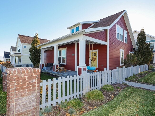 Photo - Beautiful House in Excellent Daybreak Loca...