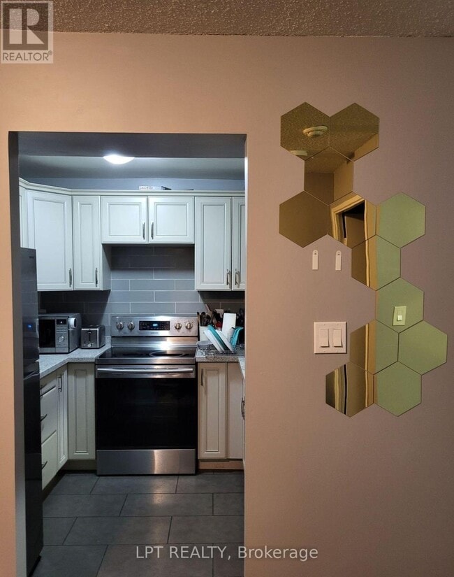 Photo - 3050 Ellesmere Rd Unit 1421