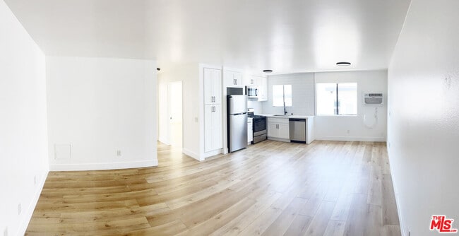 Building Photo - 5440 Carlton Way Unit 207 Rental