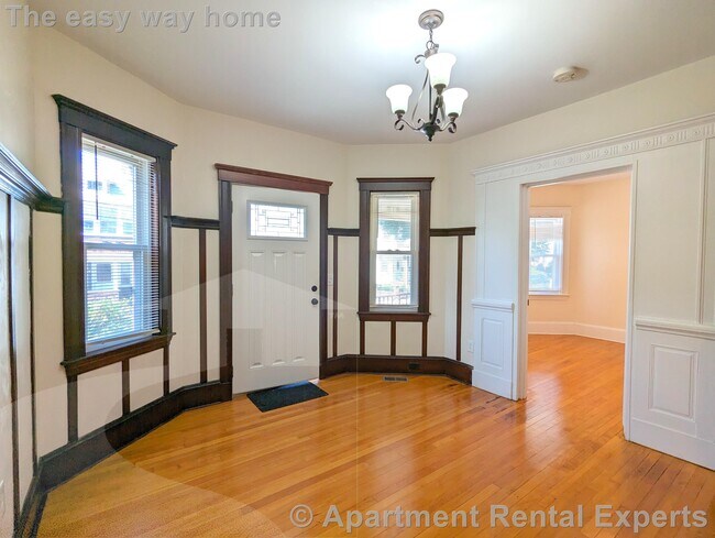 Photo - 108 W Quincy St Unit #1