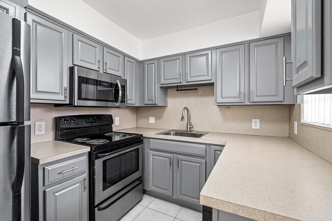 Photo - 1908 NW 4th Ave Unit 220