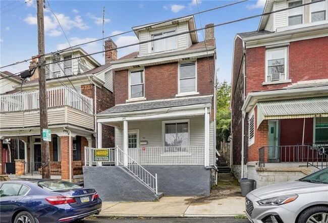 Photo - 341 Lawn St
