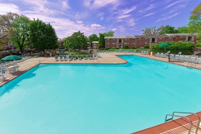 Ridge Gardens Apartments