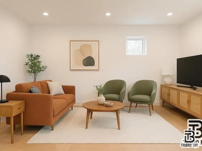Building Photo - 3 bedroom in Brooklyn NY 11206 Unit 4A Rental