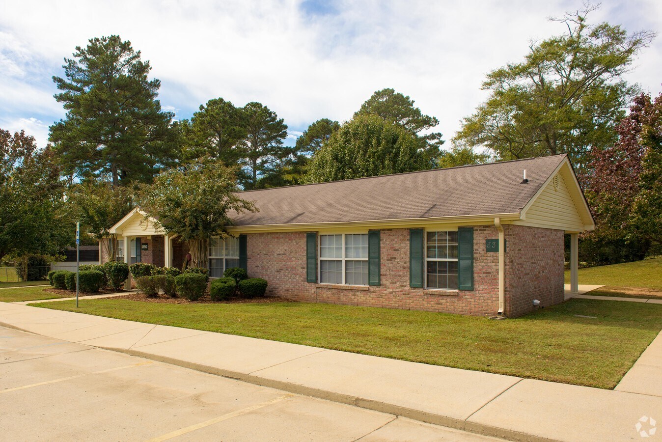 Photo - Oak Meadows Apartments