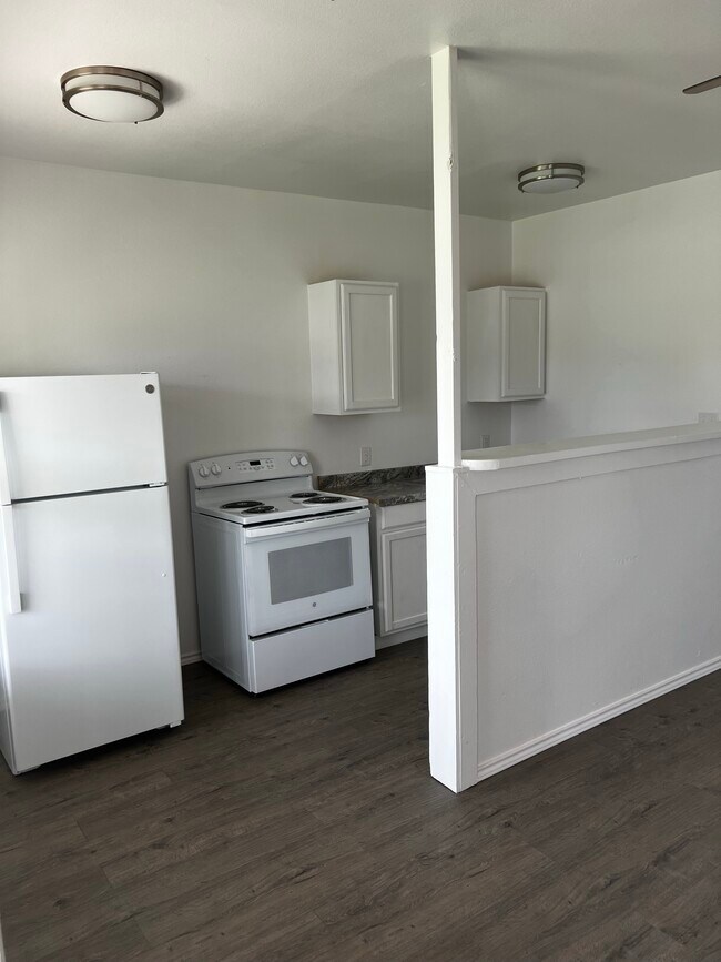 Photo - 522 W Alice Ave Unit 1