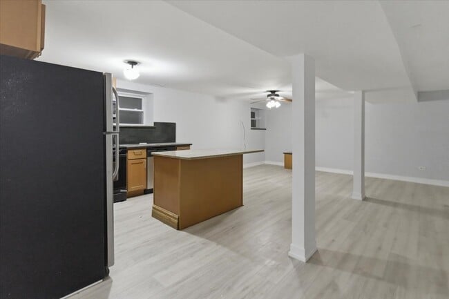 Photo - 910 W Gunnison St Unit G1