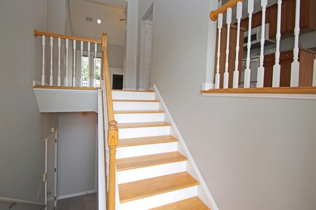 Photo - 155 Chelsea Cir