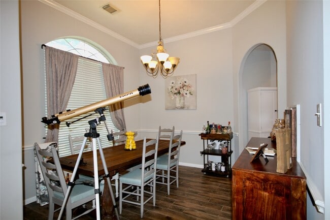 Photo - 18118 Yellowstone Trail