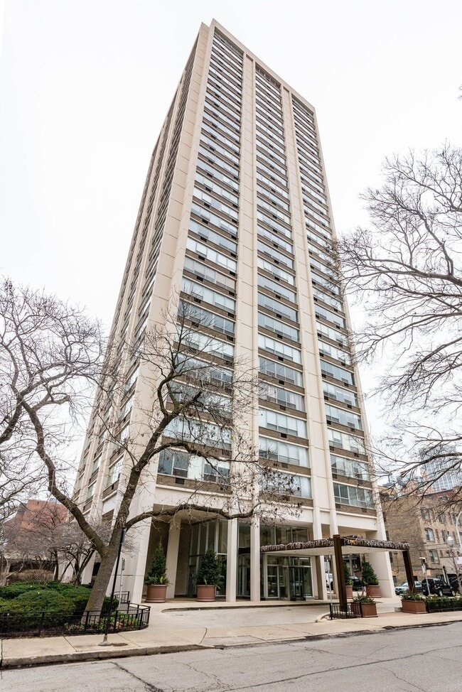 Photo - 70 W Burton Pl Unit 807f