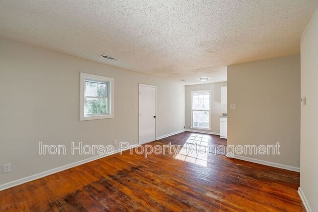 Photo - 414 W Richland Ave