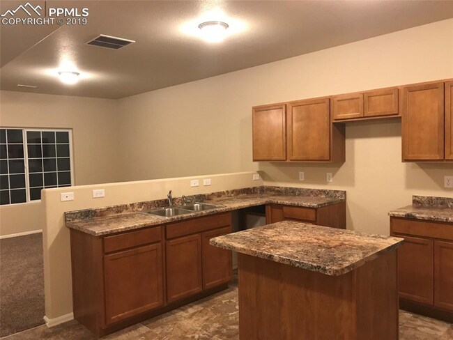 Photo - 7531 Red Creek View