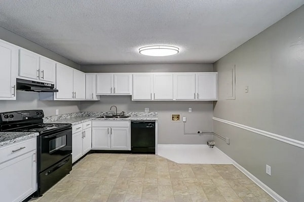 Photo - Plaza Place Apartments