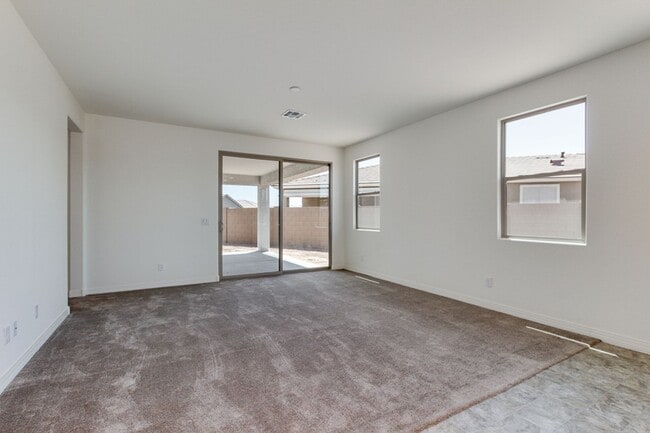 Photo - 5 bedroom/ 2 bath home in Casa Grande