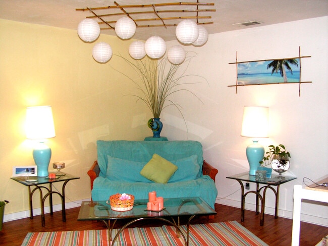 Photo - 1716 Belle Vue Way