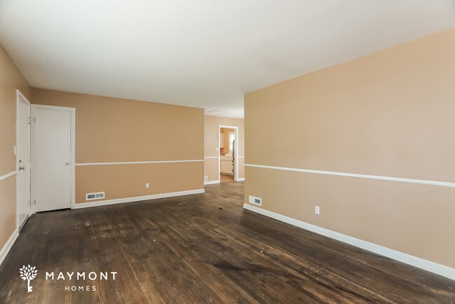 Photo - 8748 4th Ave S