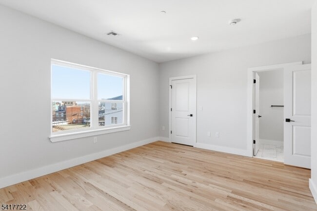 Photo - 34 Elizabeth Ave