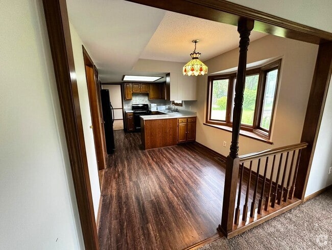 Building Photo - 8928 Sunburst Ln Rental