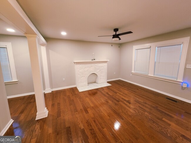 Photo - 1961 Browns Mill Rd SE